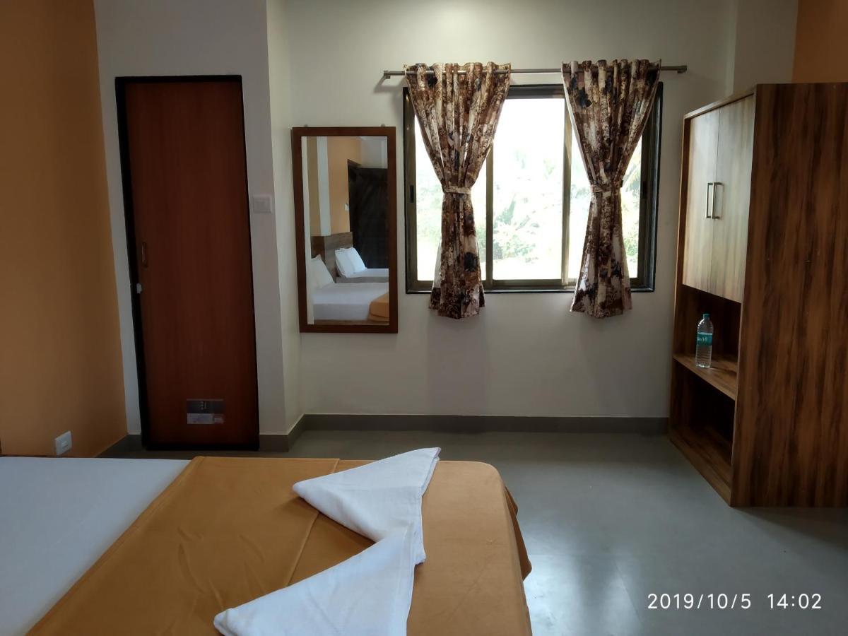 Lotus Hotel Nagaon Beach อลีบาก ภายนอก รูปภาพ