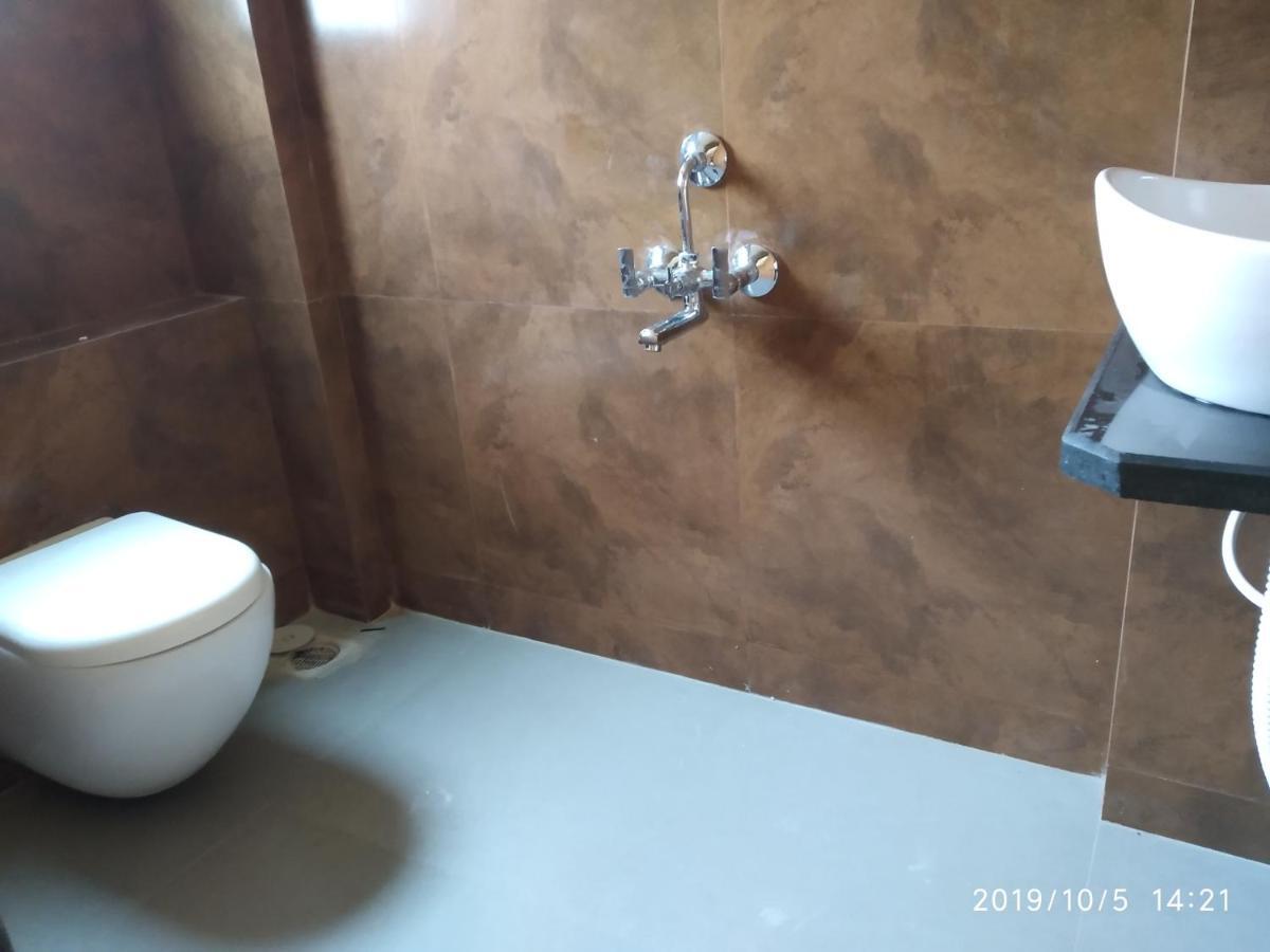 Lotus Hotel Nagaon Beach อลีบาก ภายนอก รูปภาพ