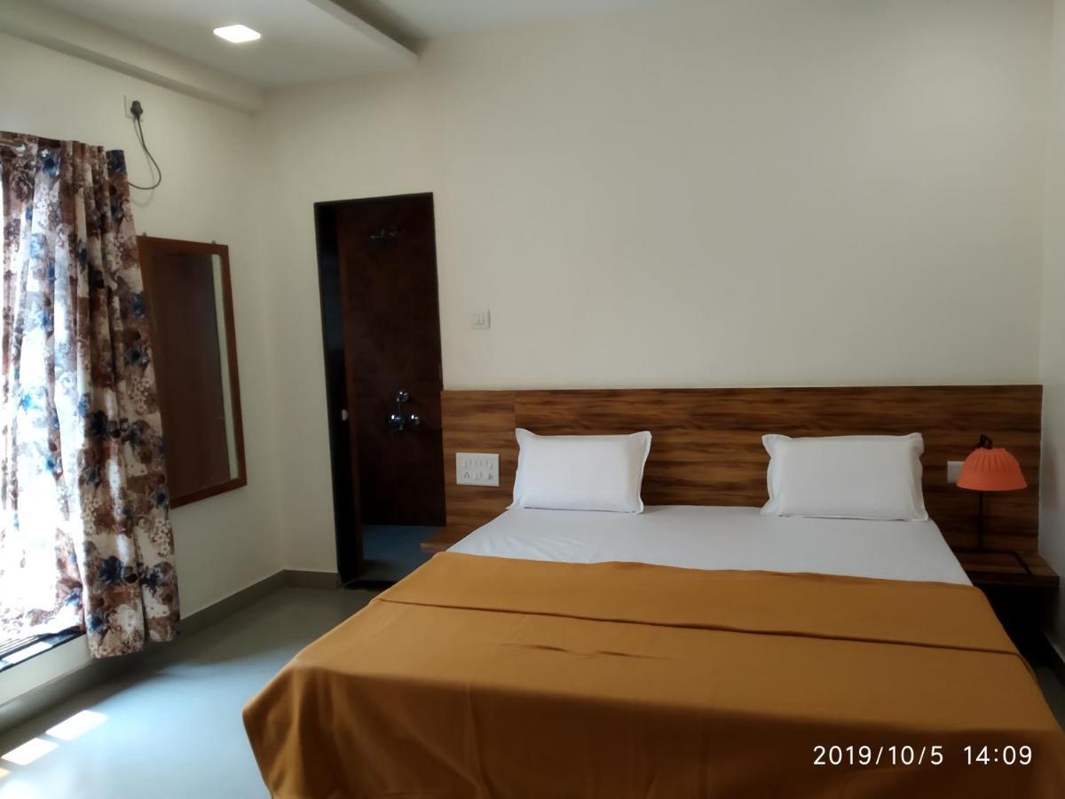 Lotus Hotel Nagaon Beach อลีบาก ภายนอก รูปภาพ