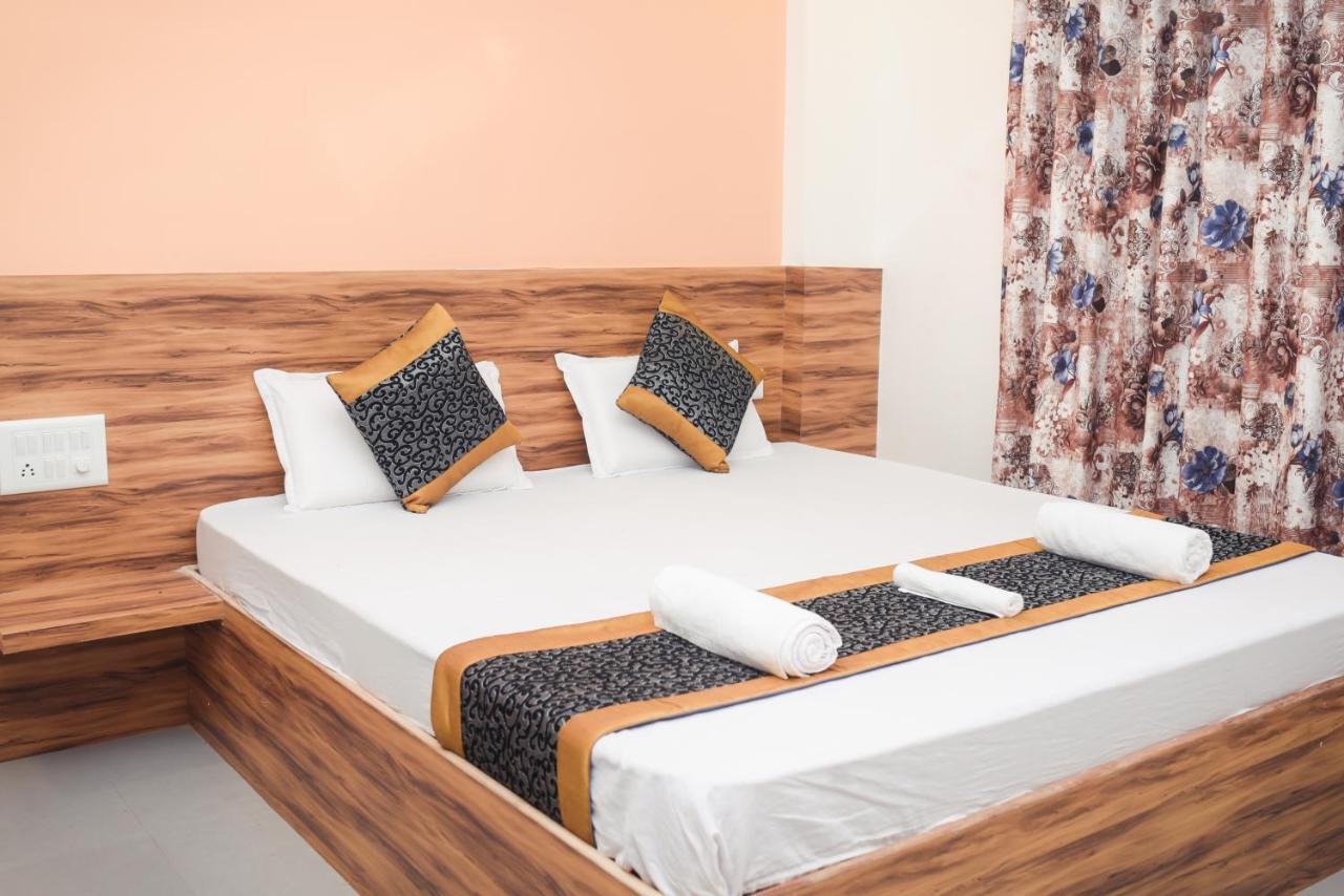 Lotus Hotel Nagaon Beach อลีบาก ภายนอก รูปภาพ